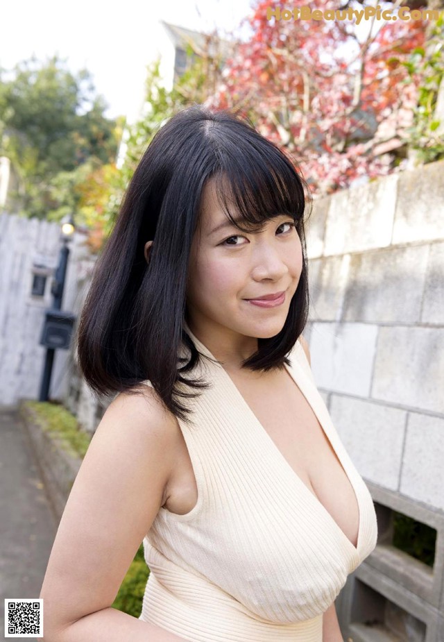 Ami Hibiya - Harmony Pinching Pics No.7a8e6d